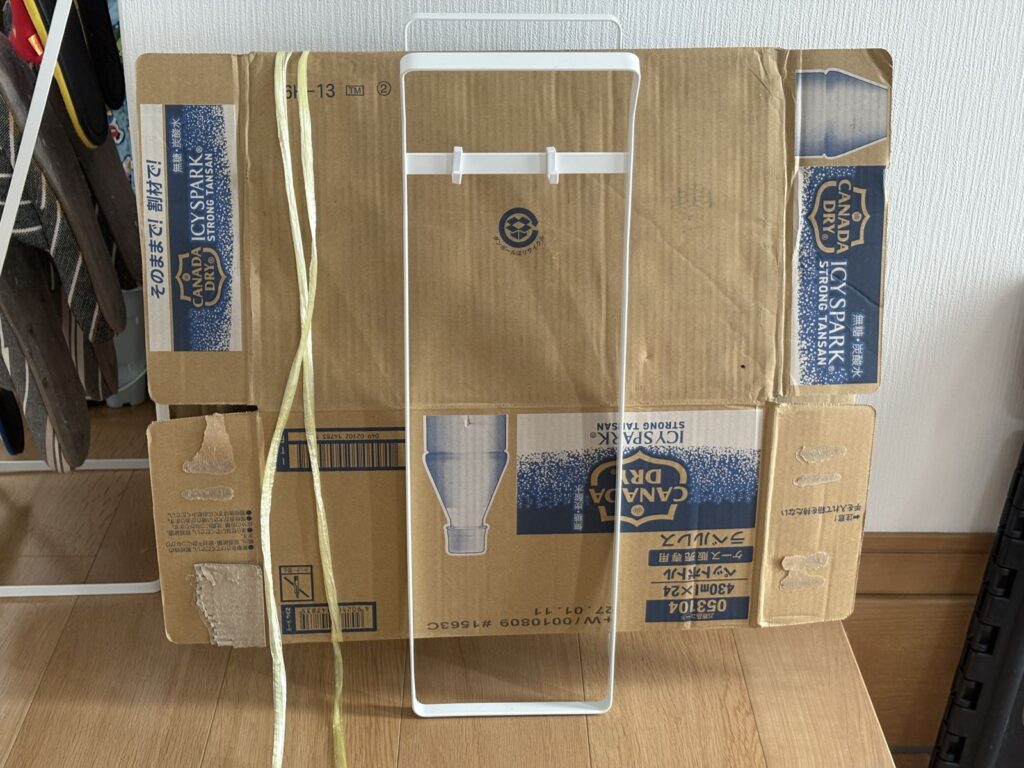 いっぱいになったら、ストッカーに入れたままビニール紐で縛る